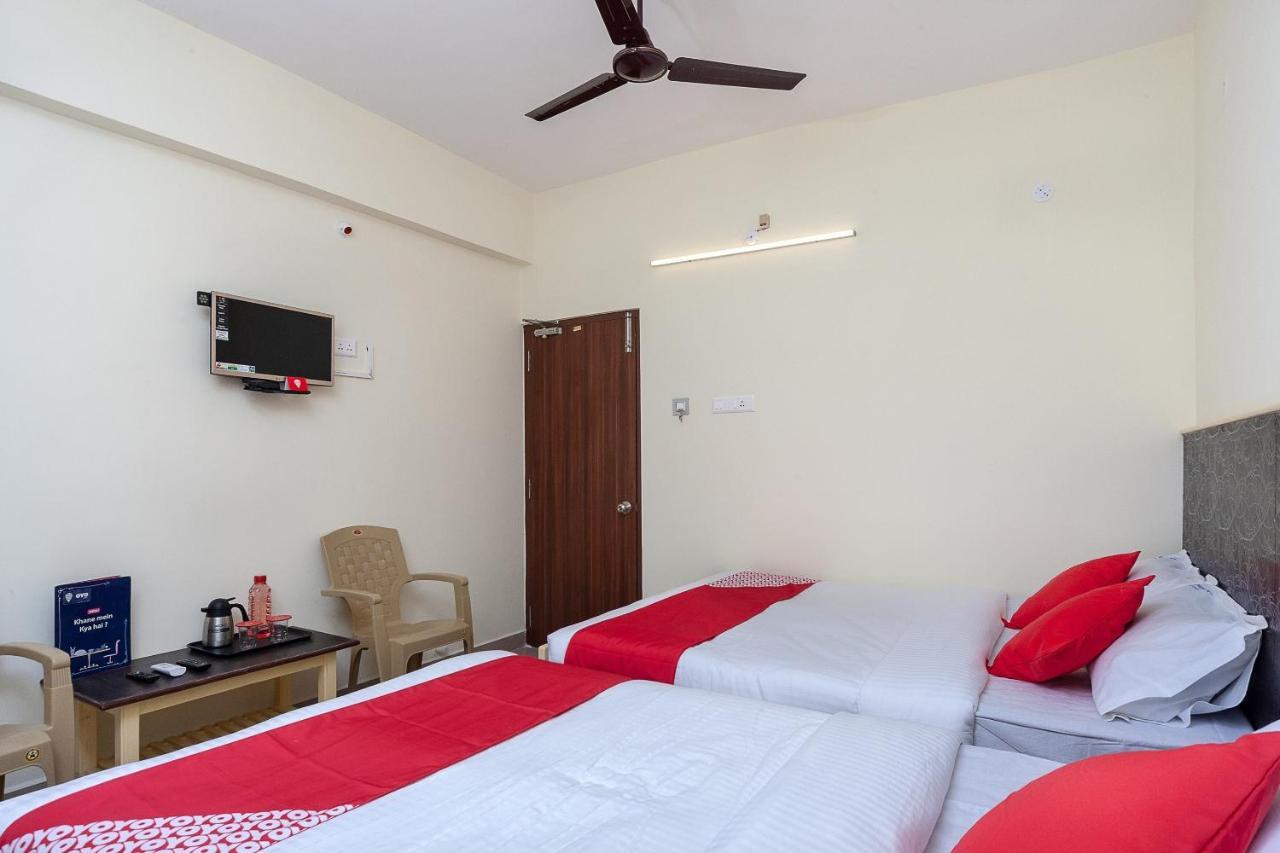 Oyo Hotel Sannidhi Residency Tirupati Ngoại thất bức ảnh